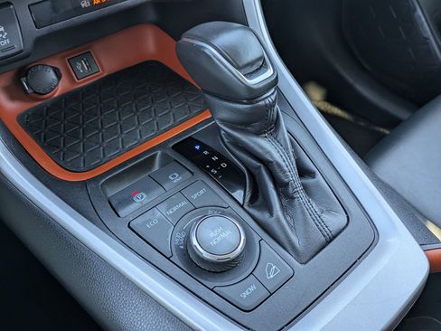 Used 2024 Toyota RAV4 Adventure image 25