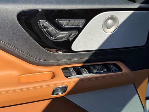 New 2026 Lincoln Aviator Black Label w/ Black Label Special Edition AWD/4WD image 14