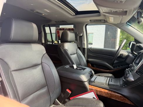 Used 2018 Chevrolet Suburban Premier w/ Max Trailering Package AWD/4WD image 34