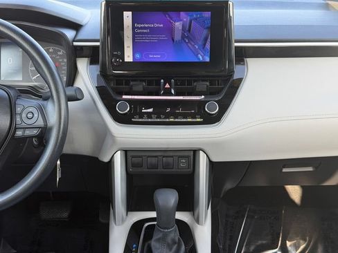 Certified 2025 Toyota Corolla Cross L AWD/4WD image 22