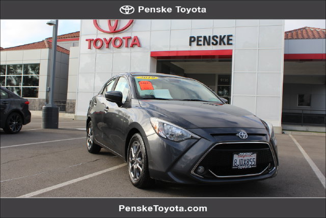 Used 2019 Toyota Yaris LE FWD image 1