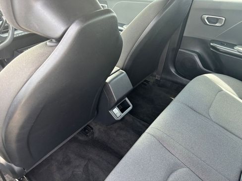 Used 2025 Kia K4 LXS image 25