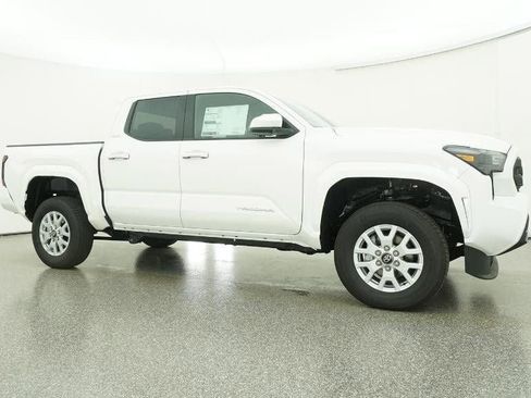 New 2026 Toyota Tacoma SR5 image 28