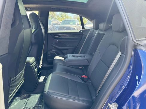 Used 2024 Porsche Macan Turbo Electric AWD/4WD image 37
