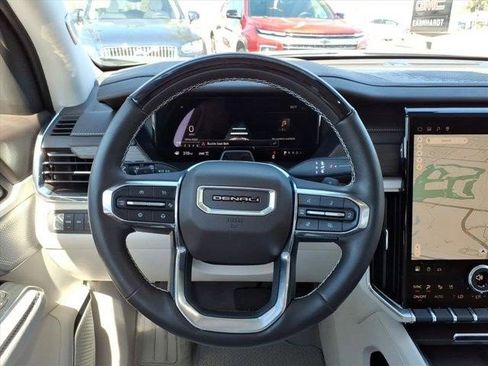 Certified 2024 GMC Acadia Denali w/ Super Cruise Package image 17