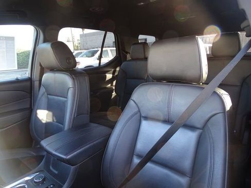 Certified 2022 Chevrolet Traverse RS w/ LPO, Cargo Package image 8