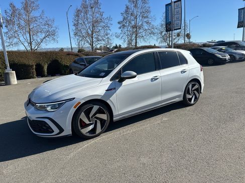 Used 2023 Volkswagen GTI SE image 5
