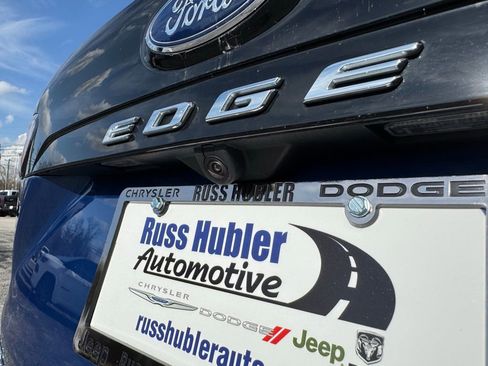 Used 2024 Ford Edge SEL w/ Convenience Package image 5