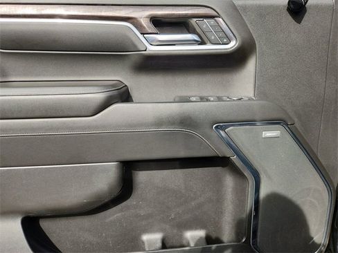 Used 2022 Chevrolet Silverado 1500 LTZ w/ LTZ Convenience Package II image 23