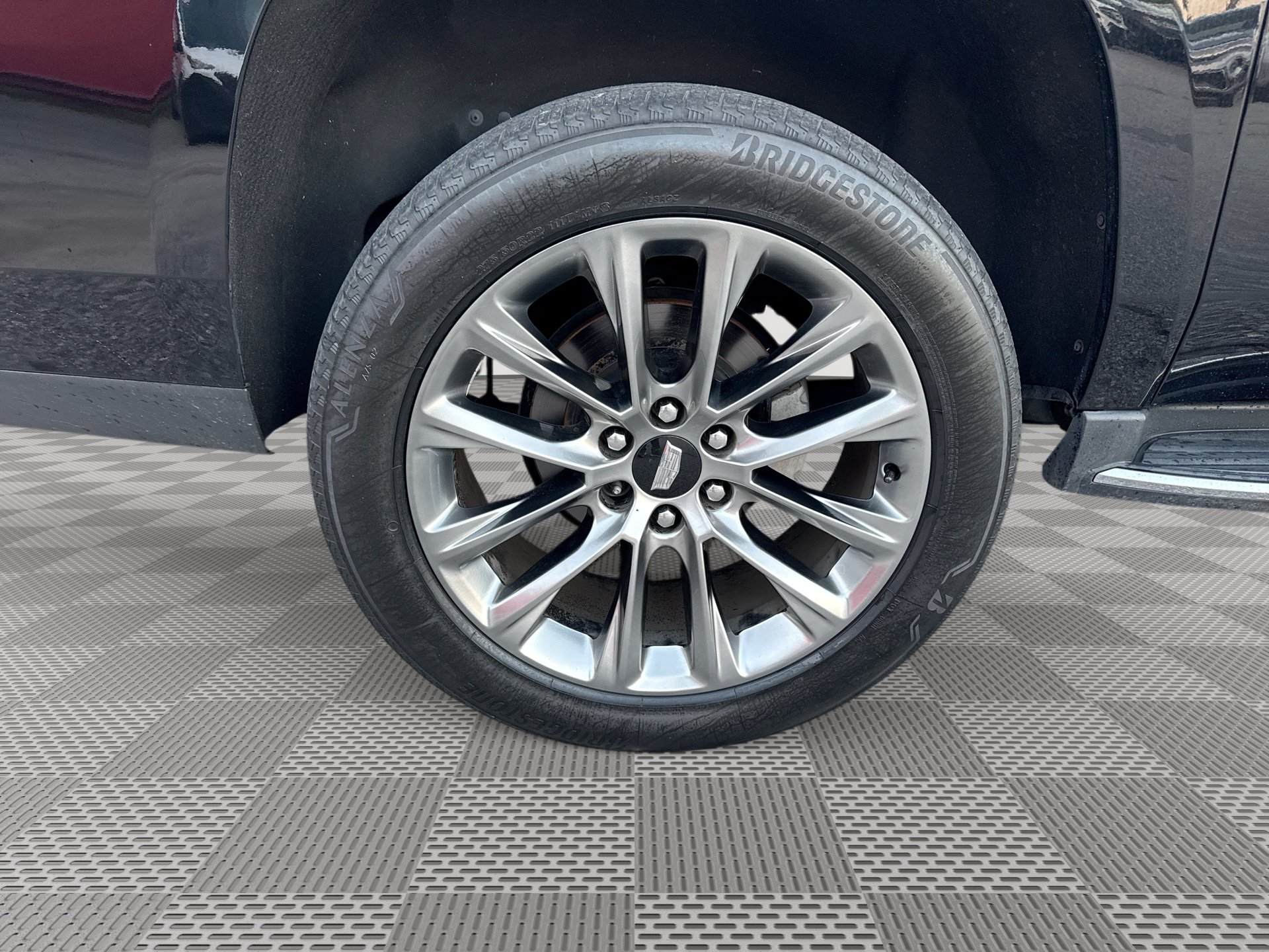 Used 2020 Cadillac Escalade ESV Luxury w/ Escalade Sport Edition AWD/4WD image 30