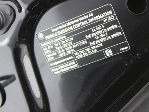 Used 2023 BMW 530e w/ M Sport Package image 47