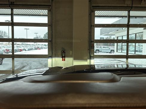 Used 2024 GMC Sierra 1500 AT4 w/ Technology Package image 35