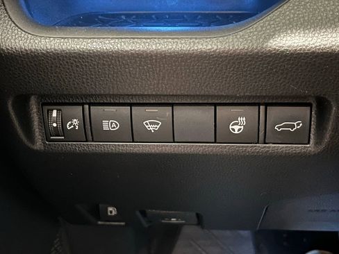 Used 2020 Toyota RAV4 XSE AWD/4WD image 33