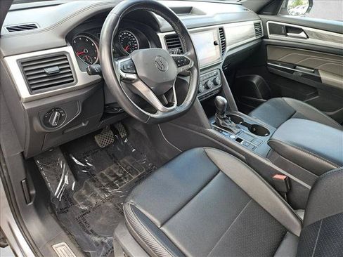 Used 2021 Volkswagen Atlas Cross Sport SE FWD image 10