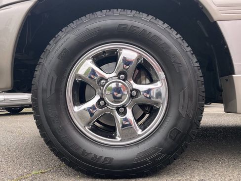 Used 2000 Toyota Land Cruiser image 2