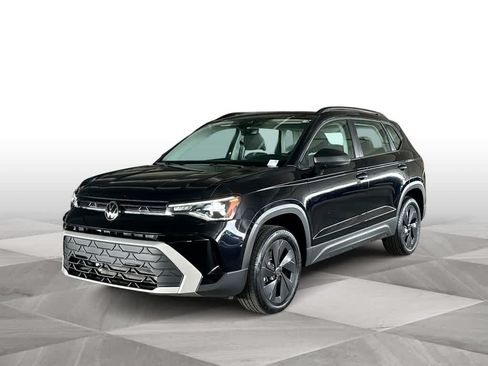 Used 2025 Volkswagen Taos S FWD image 4
