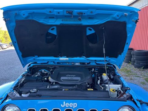 Used 2017 Jeep Wrangler Unlimited Sahara w/ Quick Order Package 24E Chief AWD/4WD image 36