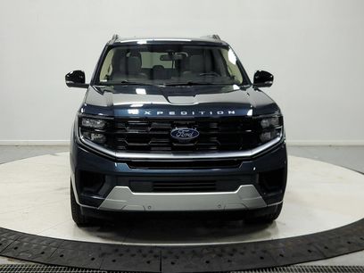 Used 2025 Ford Expedition Platinum w/ Driver's Package