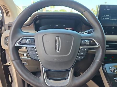 Used 2023 Lincoln Nautilus Reserve image 19