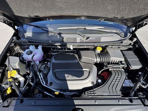 New 2026 Chrysler Pacifica Pinnacle image 13