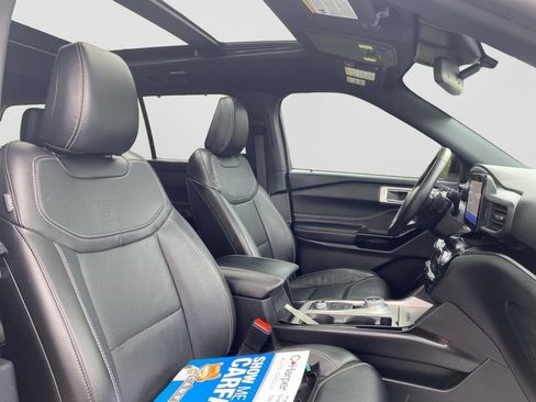 Used 2022 Ford Explorer ST w/ Equipment Group 401A AWD/4WD image 11