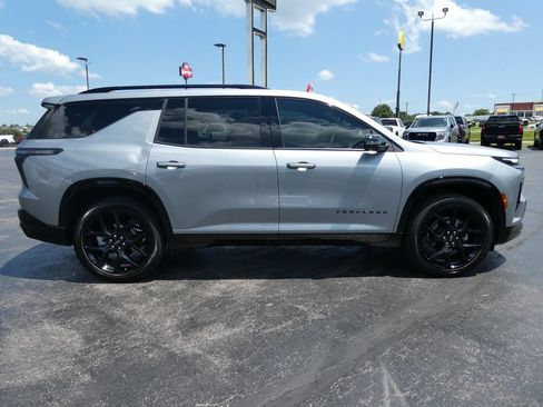 Certified 2025 Chevrolet Traverse RS FWD image 4