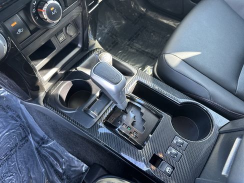 Certified 2024 Toyota 4Runner TRD Off-Road Premium image 26