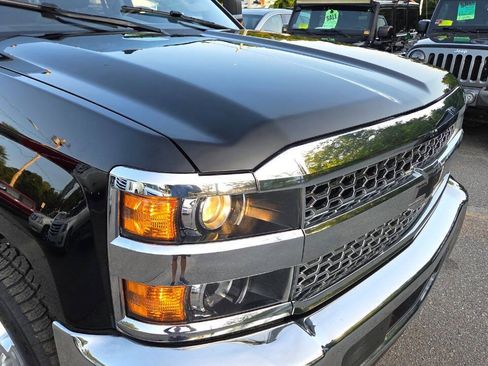 Used 2019 Chevrolet Silverado 2500 W/T w/ Snow Plow Prep Package AWD/4WD image 20