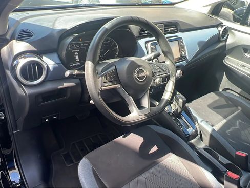 Used 2023 Nissan Versa SV image 23