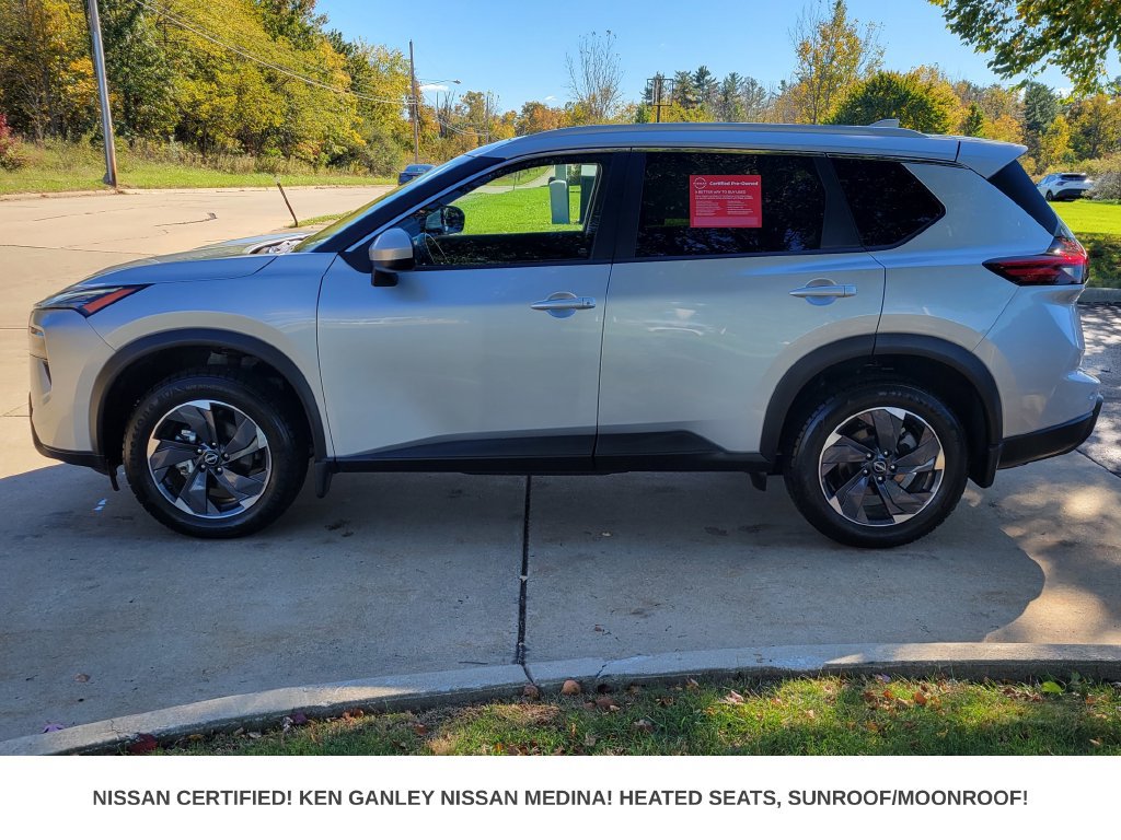 Certified 2024 Nissan Rogue SV w/ SV Premium Package AWD/4WD image 6