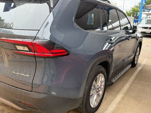 Used 2026 Toyota Grand Highlander AWD image 6