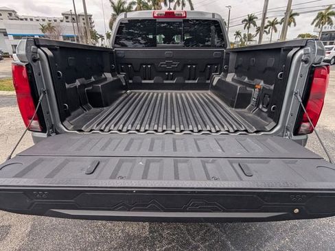 Used 2024 Chevrolet Colorado Z71 w/ Z71 Convenience Package 2 image 11