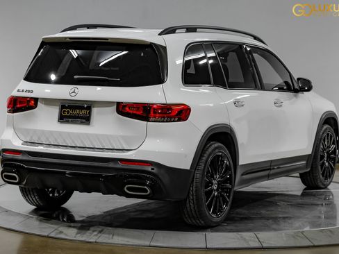 Used 2023 Mercedes-Benz GLB 250 image 10