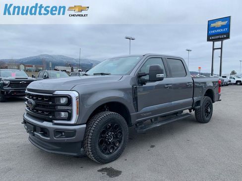 Used 2024 Ford F250 Lariat w/ Lariat Ultimate Package image 3