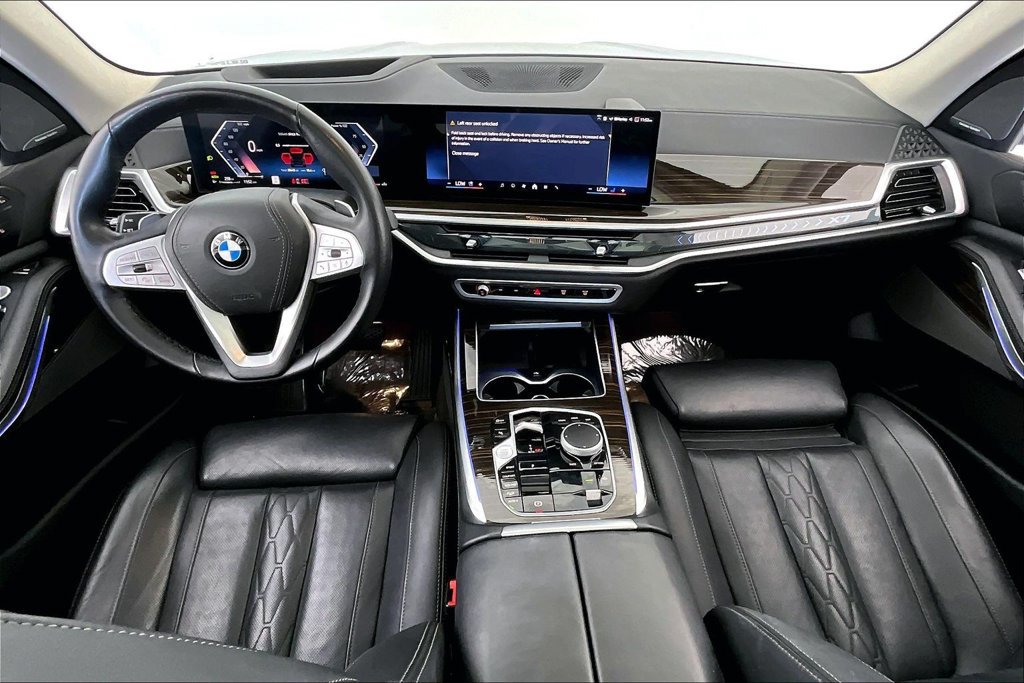 Used 2026 BMW X7 xDrive40i AWD/4WD image 18