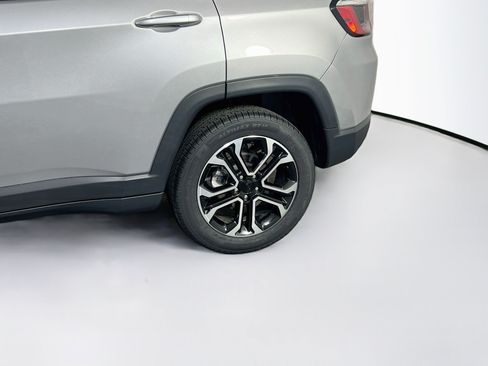Used 2022 Jeep Compass Limited AWD/4WD image 28