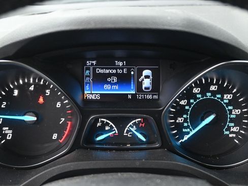 Used 2016 Ford Escape Titanium w/ Equipment Group 301A AWD/4WD image 26