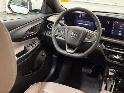 Used 2025 Buick Envista Avenir image 21