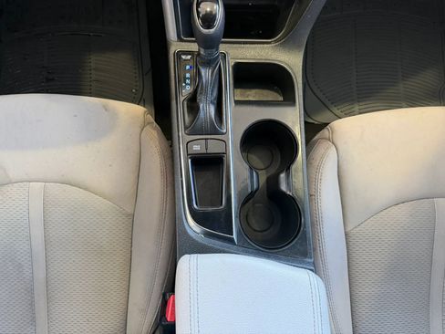 Used 2015 Hyundai Sonata SE FWD image 17