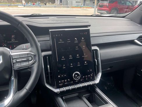 Used 2025 GMC Acadia Elevation image 6