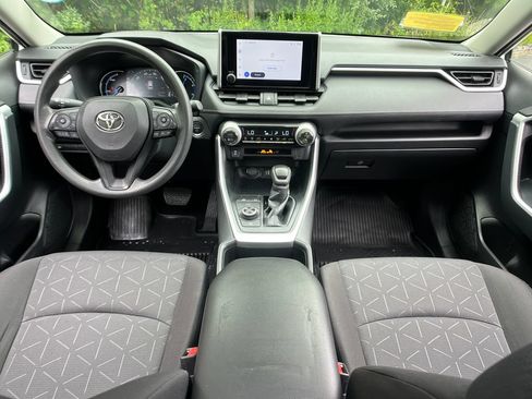 Used 2024 Toyota RAV4 XLE w/ Convenience Package AWD/4WD image 13