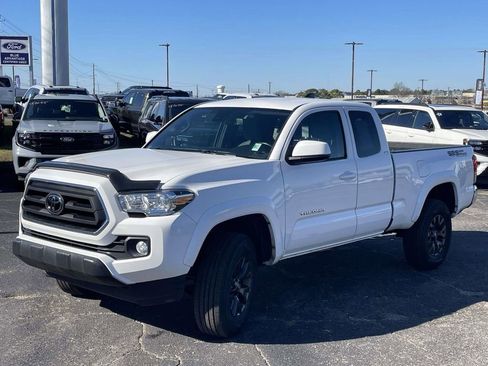 Used 2022 Toyota Tacoma SR5 image 7