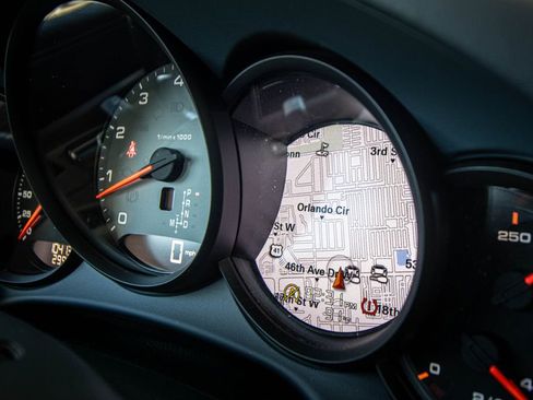 Used 2017 Porsche 911 Carrera S image 36