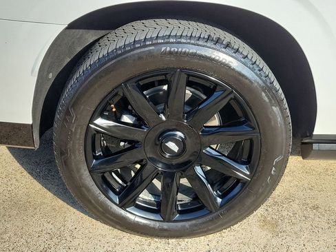 Certified 2023 Cadillac Escalade ESV Premium Luxury Platinum image 33