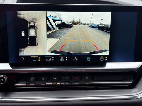 Used 2024 Chevrolet Silverado 3500 High Country w/ High Country Premium Package image 19