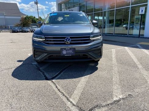 Certified 2023 Volkswagen Tiguan SE AWD/4WD image 10