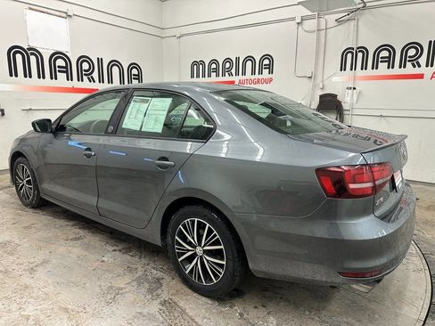 Used 2018 Volkswagen Jetta Wolfsburg Edition image 13