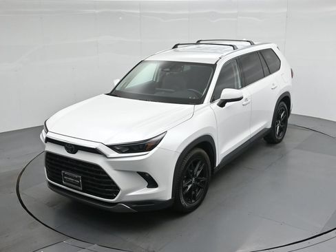 Used 2024 Toyota Grand Highlander AWD Hybrid image 37