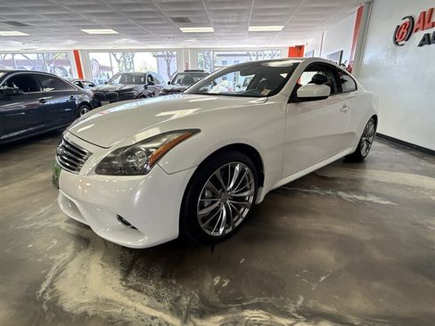 Used 2014 INFINITI Q60 Journey w/ Premium Package image 8