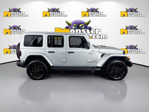 Used 2024 Jeep Wrangler Sahara w/ Technology Group image 4